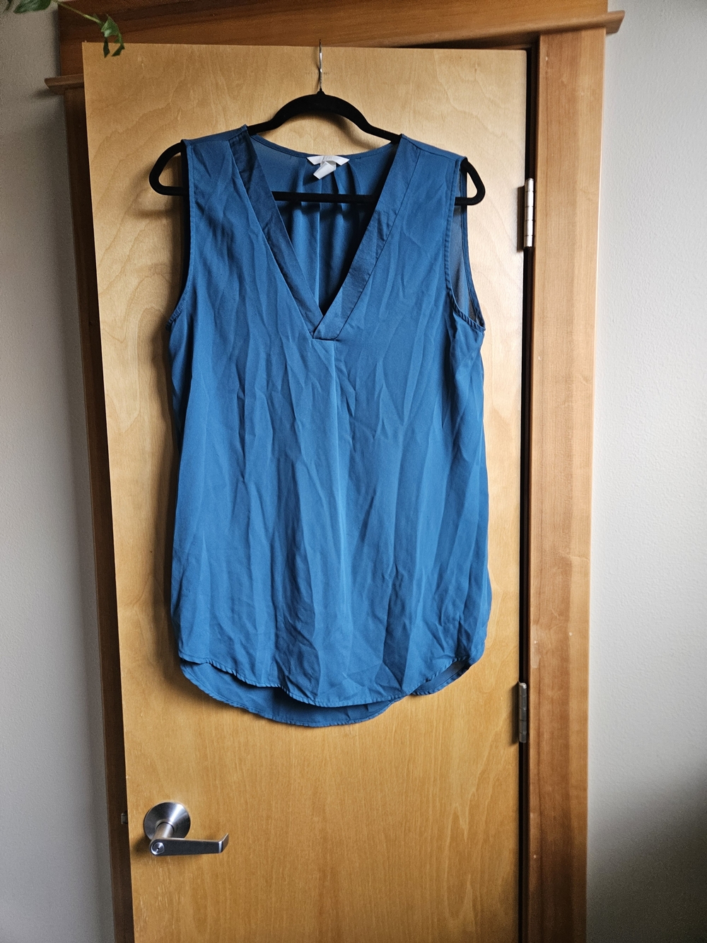 H&M Teal V-Neck Sleeveless Camisole